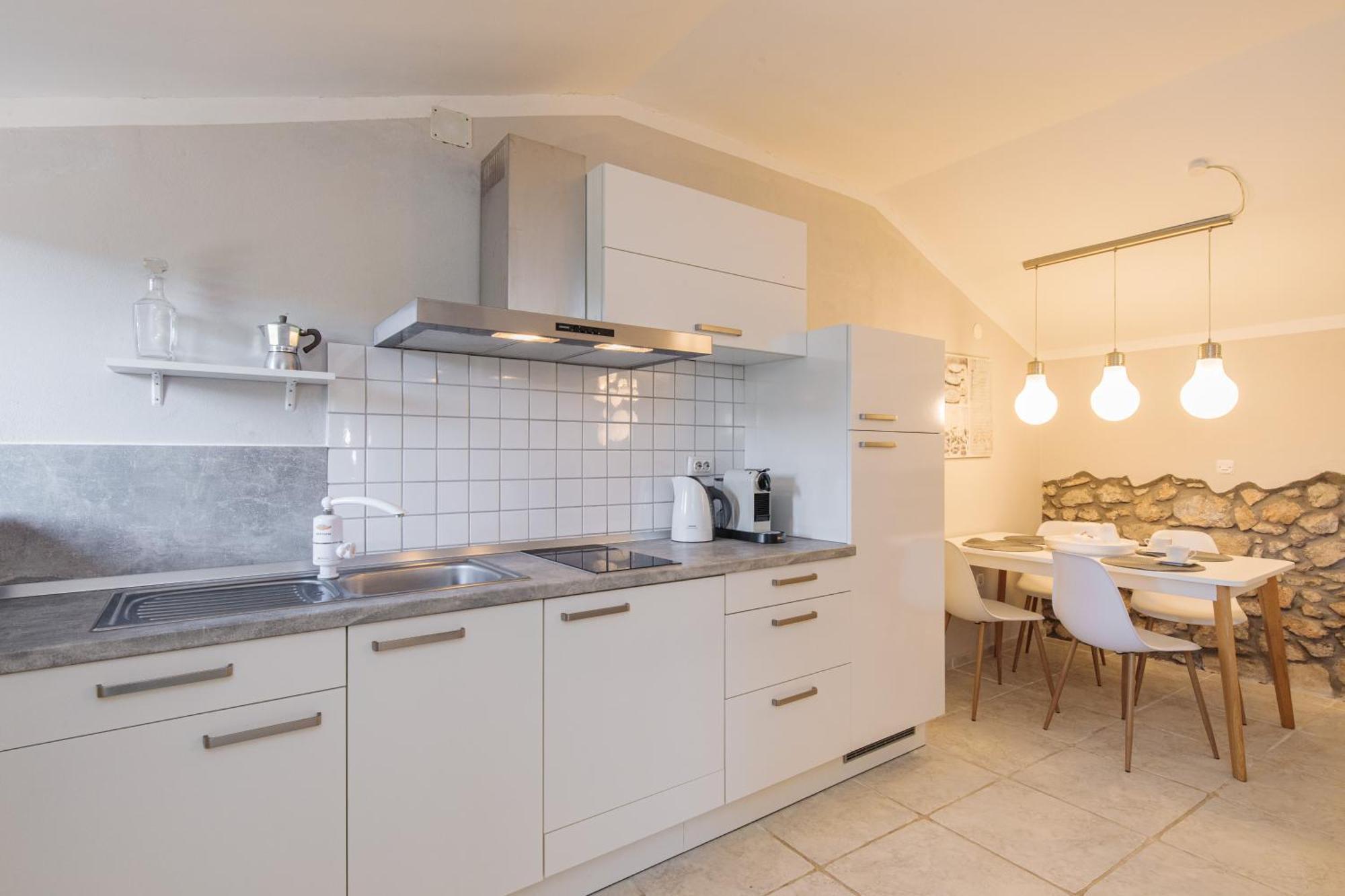 Apartments Lina Vrh  Eksteriør billede